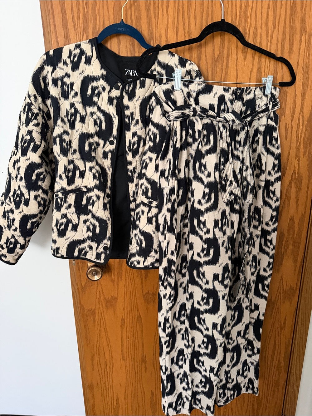 Quilted Print Jacket and Barrel Tie-Waist Pants Set